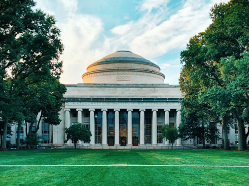 Le Massachusetts Institute of Technology (MIT)